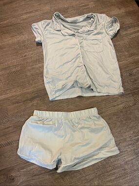 Women's Short Sleeve Pajama Set - Light Mint